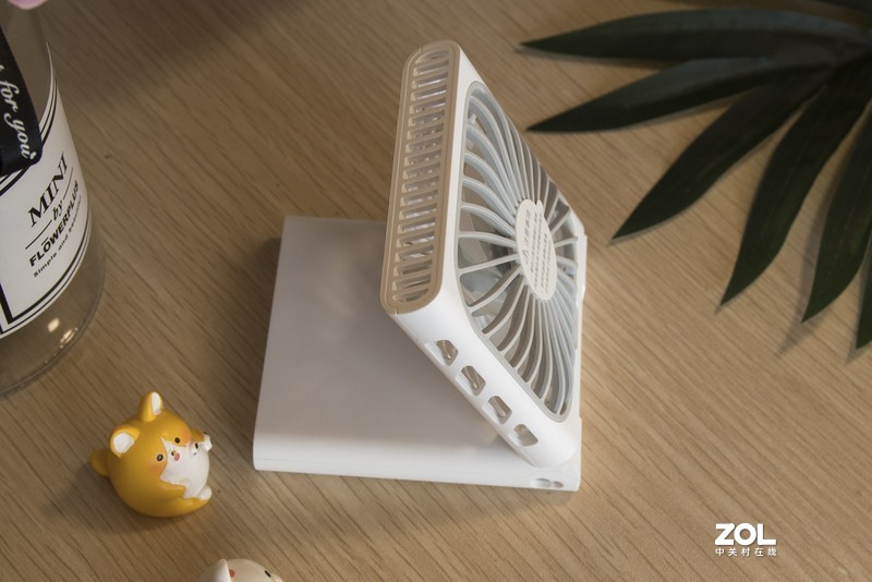 炎炎夏日外出就靠它来续命了--紫米可折叠挂脖风扇