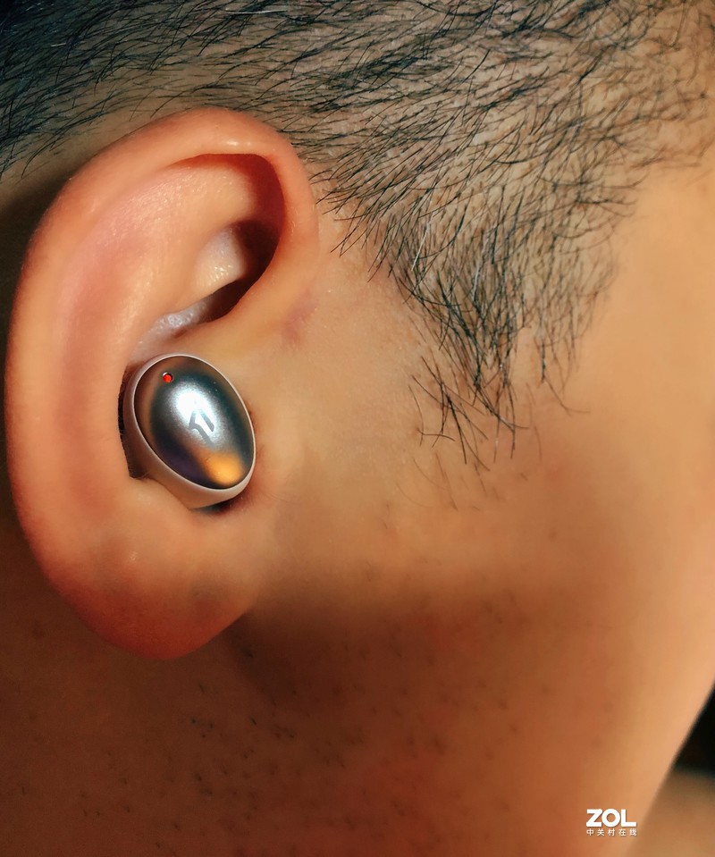 耳机中的细节万（kuáng）魔 —— 1MORE ColorBuds 时尚豆真无线蓝牙耳机评测