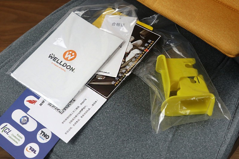 收放自如 安全守护——惠尔顿 茧之旅2儿童折叠安全座椅体验