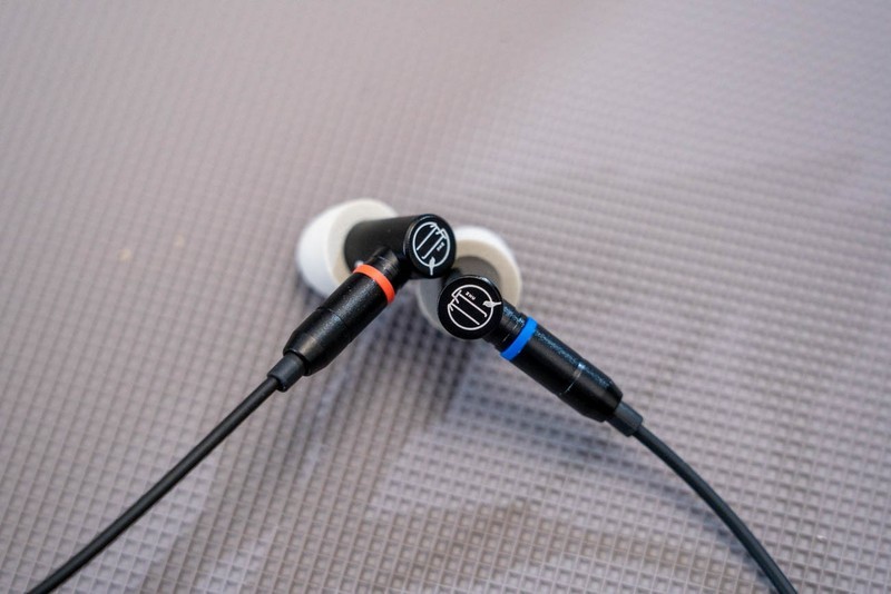 竹林鸟百灵耳机评测：微动圈可换线，性价比高更耐用