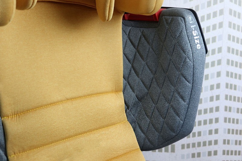 收放自如 安全守护——惠尔顿 茧之旅2儿童折叠安全座椅体验