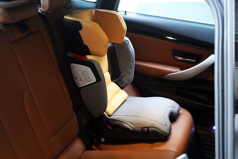 收放自如 安全守护——惠尔顿 茧之旅2儿童折叠安全座椅体验