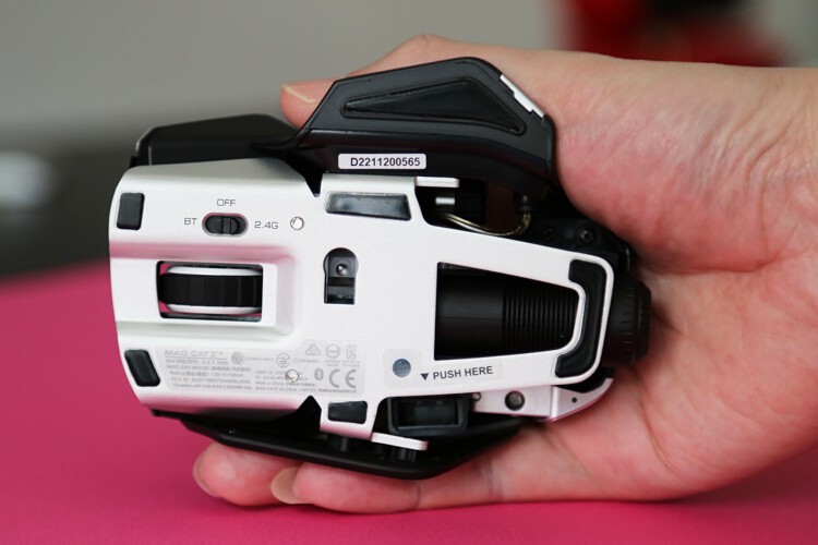 无线战甲：美加狮RAT DWS无线双模游戏鼠标开箱 R.A.T DWS无线鼠标