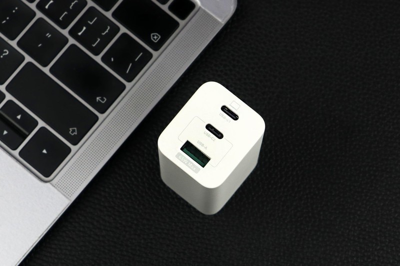 出行用电全满足——ELECJET电友X21GaN氮化镓65W充电器体验