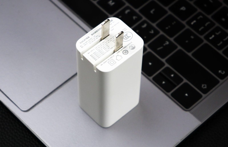 出行用电全满足——ELECJET电友X21GaN氮化镓65W充电器体验