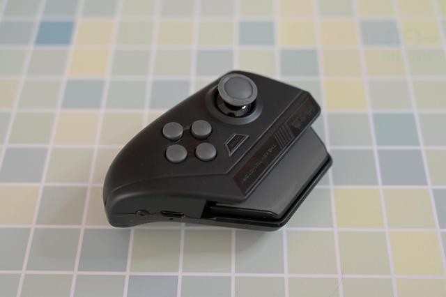 单手持机大屏吃鸡，一半空间全屏实力，北通T1手柄体验