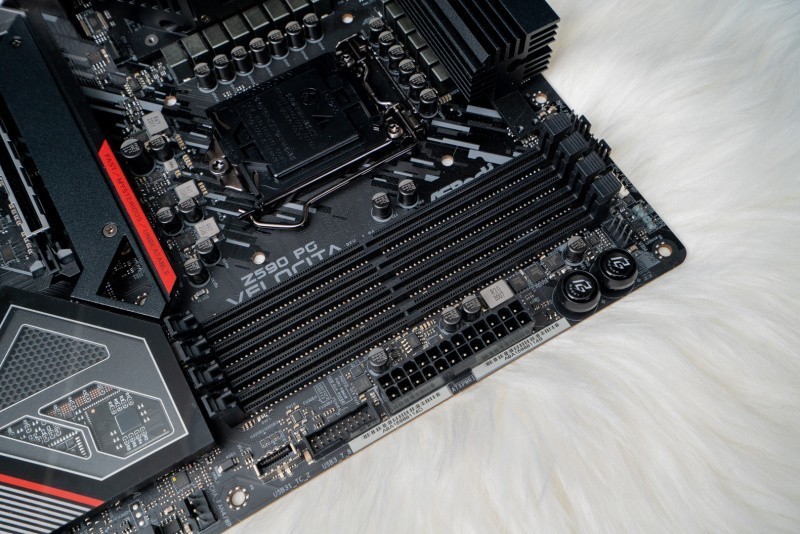 拥有旗舰之资的主板，华擎Z590 PG Velocita 开箱