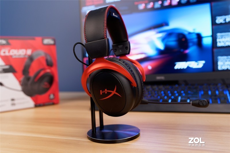 武能吃鸡辨脚步，文能降噪听音乐--HyperX Cloud II Wireless