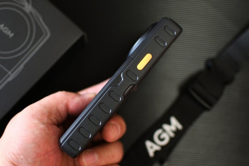 4G双卡超大声，自带微信的智能