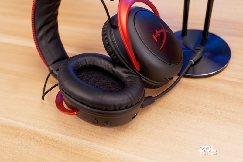 武能吃鸡辨脚步，文能降噪听音乐--HyperX Cloud II Wireless