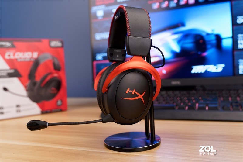 武能吃鸡辨脚步，文能降噪听音乐--HyperX Cloud II Wireless