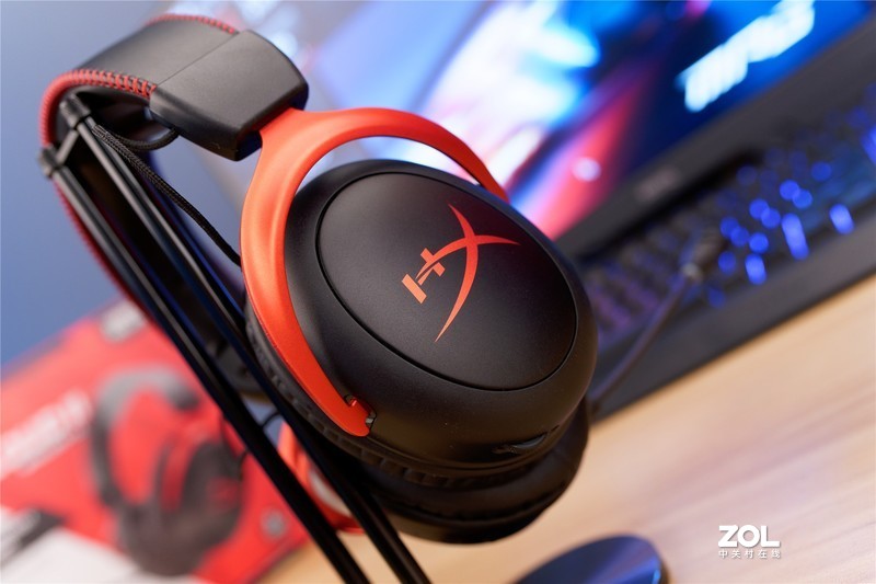 武能吃鸡辨脚步，文能降噪听音乐--HyperX Cloud II Wireless