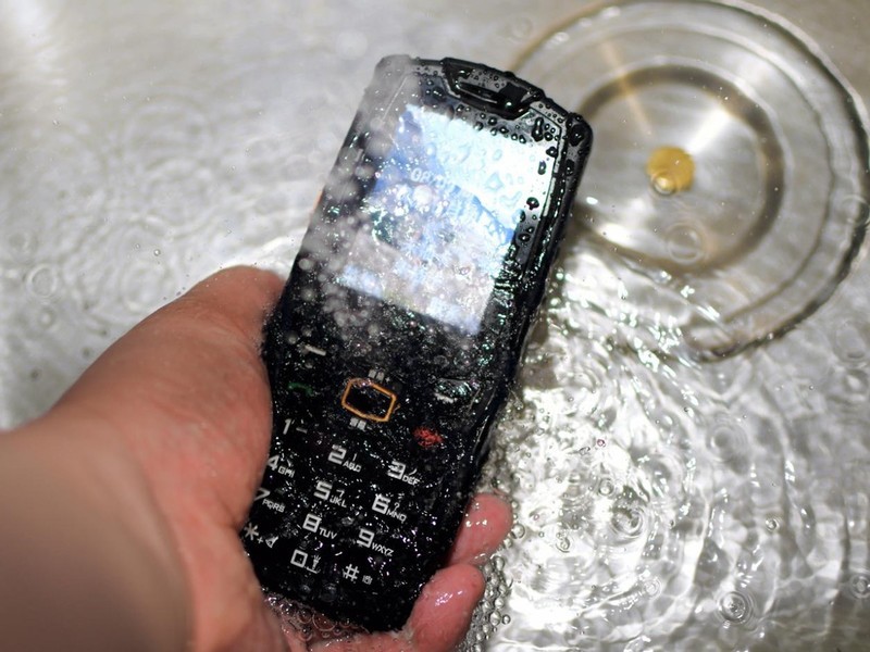 4G双卡超大声，自带微信的智能