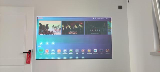 打造家庭影音房，有了菲斯特光学屏，还必大费周章挑选幕布