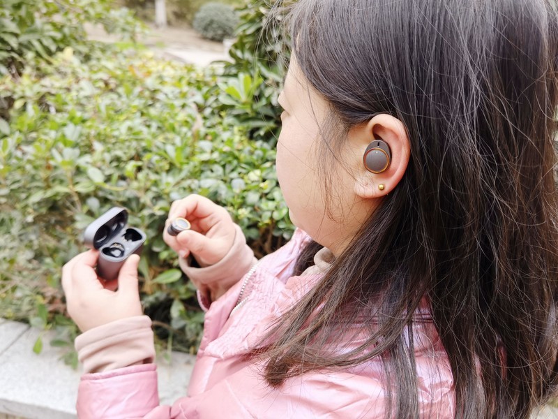 肩比索尼降噪豆，号称旗舰中旗舰的唐麦W5动铁蓝牙耳机体验