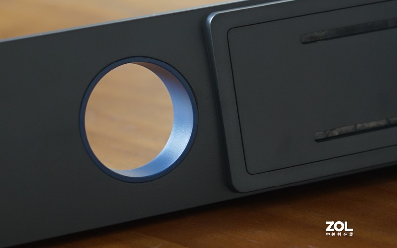 设计师的专属桌面显示器，C位出彩！明基PD2705Q专业显示器测评！