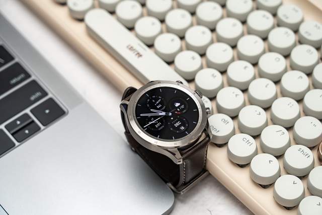 90项运动监测助你告别肥宅——Zepp Z智能手表体验