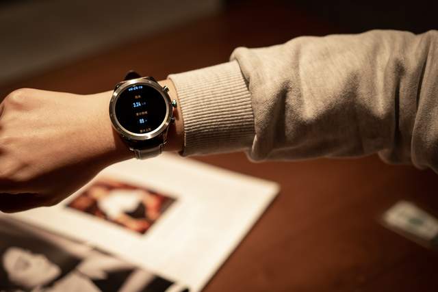 90项运动监测助你告别肥宅——Zepp Z智能手表体验