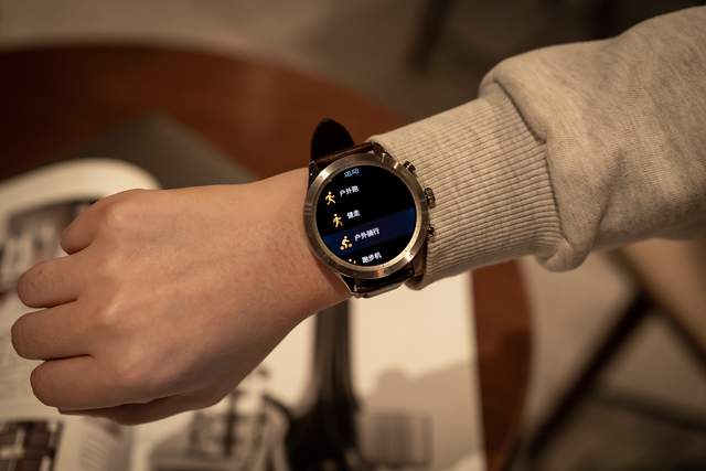 90项运动监测助你告别肥宅——Zepp Z智能手表体验