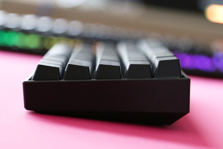 海盗船也Mini：K65 RGB mini 60% 61键机械键盘开箱体验