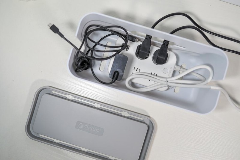 精致生活从告别杂乱开始，奥睿科排插收纳盒，桌面整洁一盒搞定