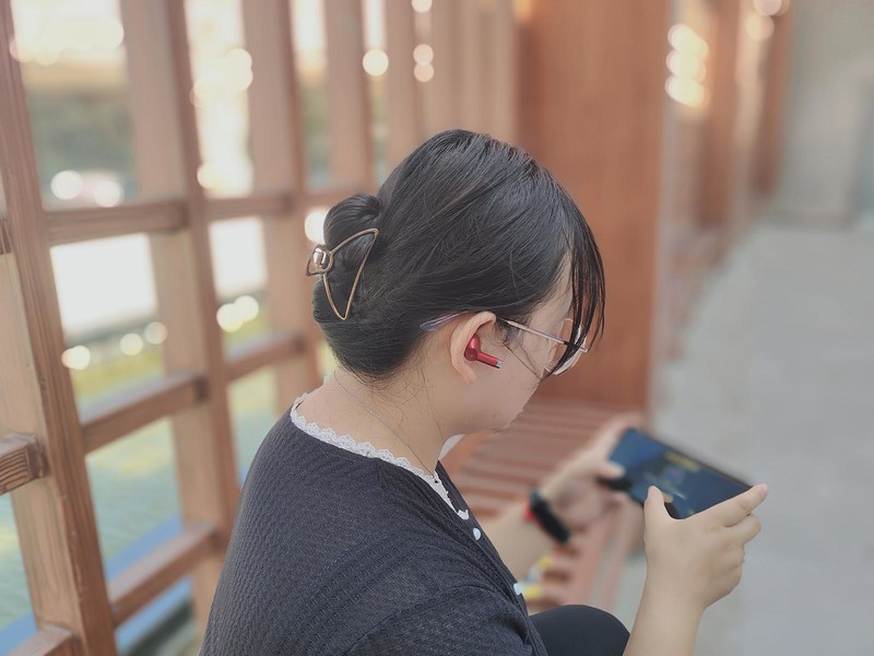 为游戏而生的真无线蓝牙耳机