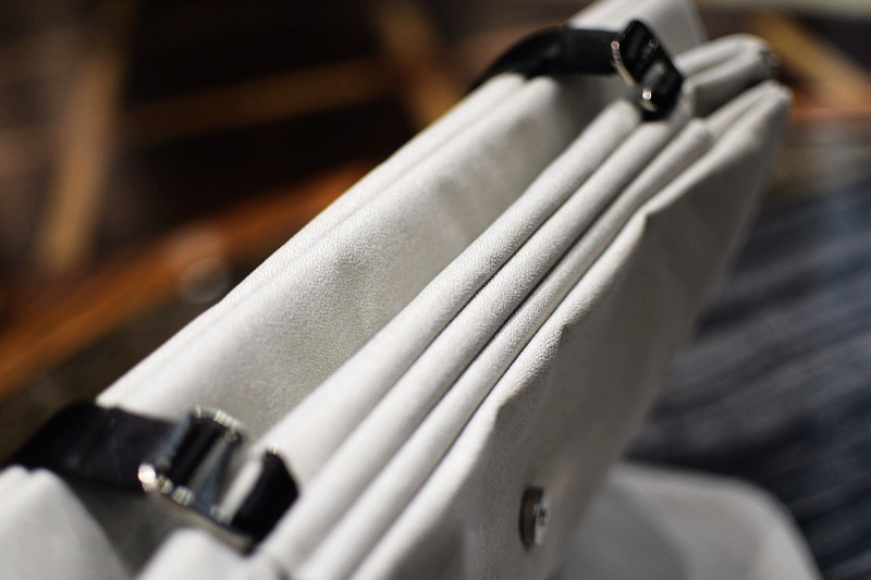 简约有型 阿波罗系列光影行星斜挎包