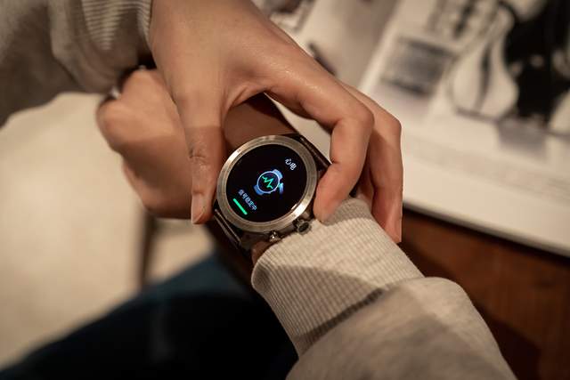 90项运动监测助你告别肥宅——Zepp Z智能手表体验