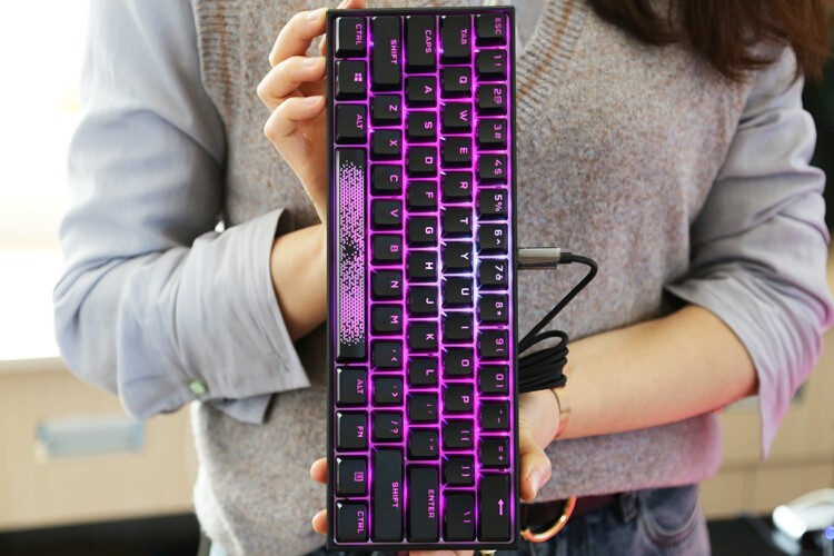 海盗船也Mini：K65 RGB mini 60% 61键机械键盘开箱体验