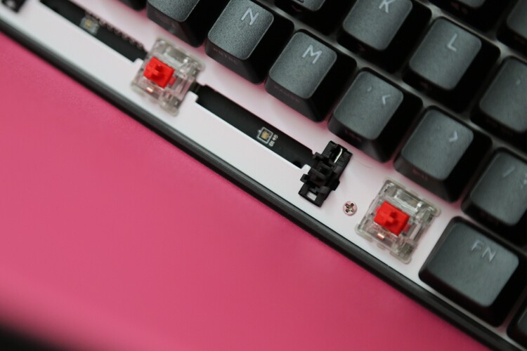 海盗船也Mini：K65 RGB mini 60% 61键机械键盘开箱体验