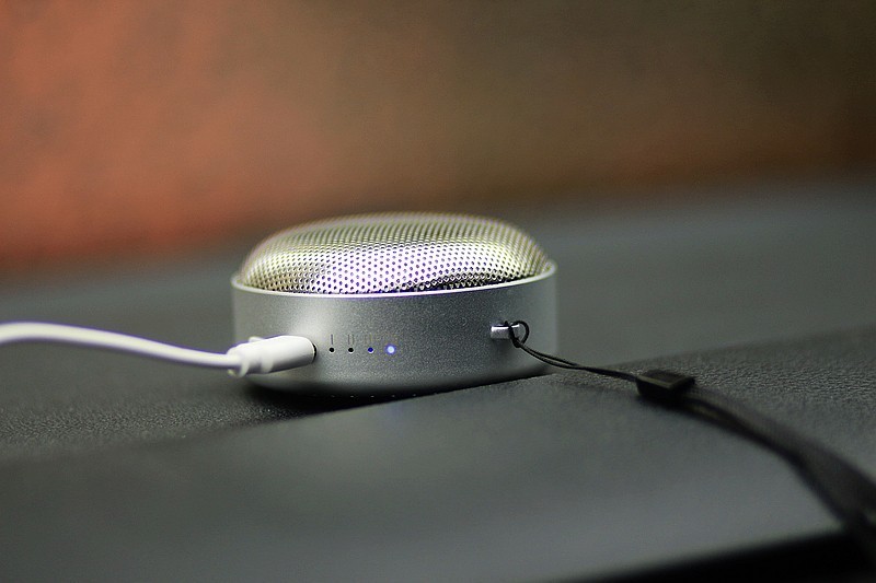 可随身携带的 XTAR AF1臭氧发生消毒器