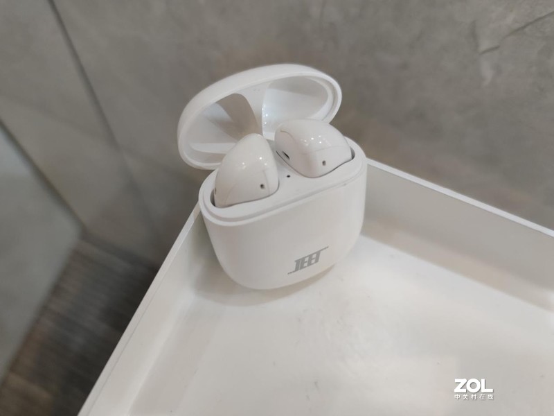 JEET ONE 蓝牙耳机100小时测评：三腔体设计的宝藏音质！