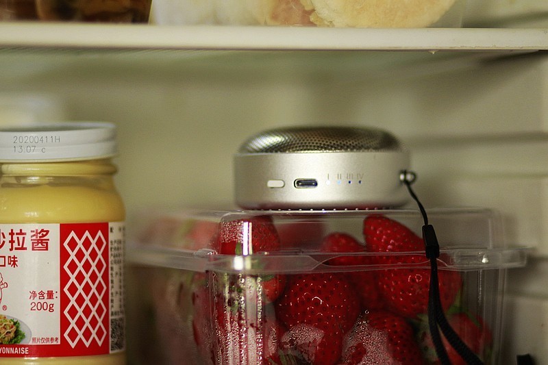 可随身携带的 XTAR AF1臭氧发生消毒器