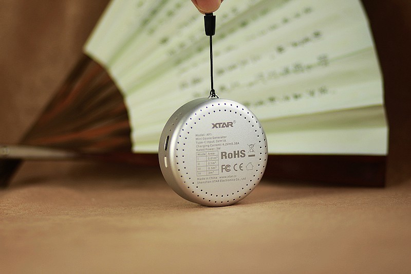 可随身携带的 XTAR AF1臭氧发生消毒器