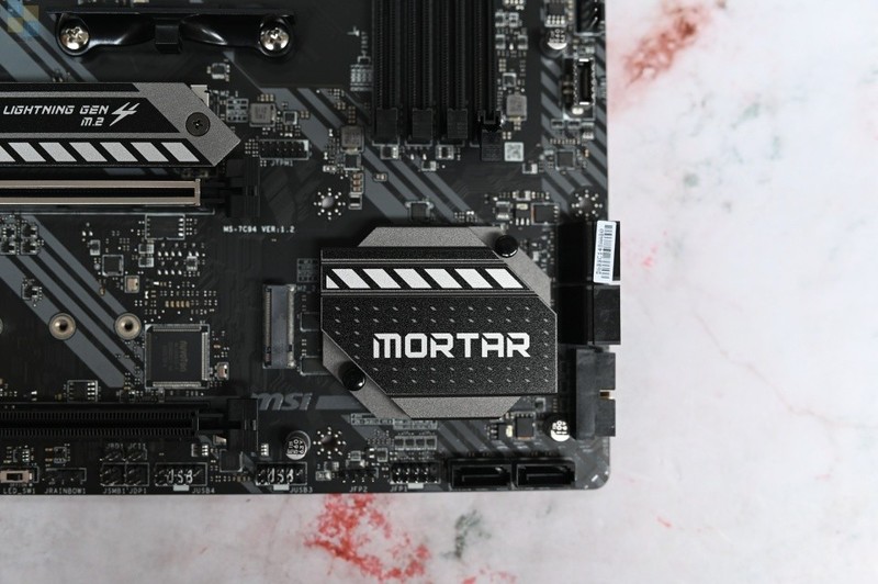 风道设计独特，外观简约时尚，安钛克DF 700 Flux机箱体验