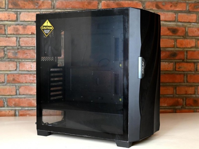 风道设计独特，外观简约时尚，安钛克DF 700 Flux机箱体验