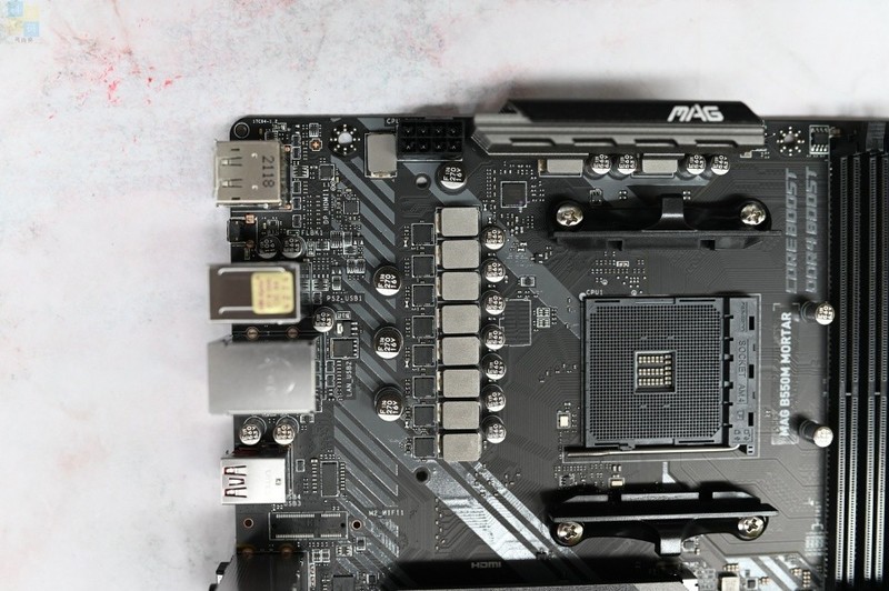 风道设计独特，外观简约时尚，安钛克DF 700 Flux机箱体验