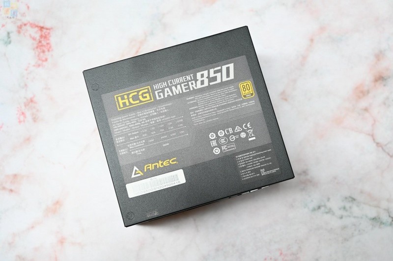 风道设计独特，外观简约时尚，安钛克DF 700 Flux机箱体验