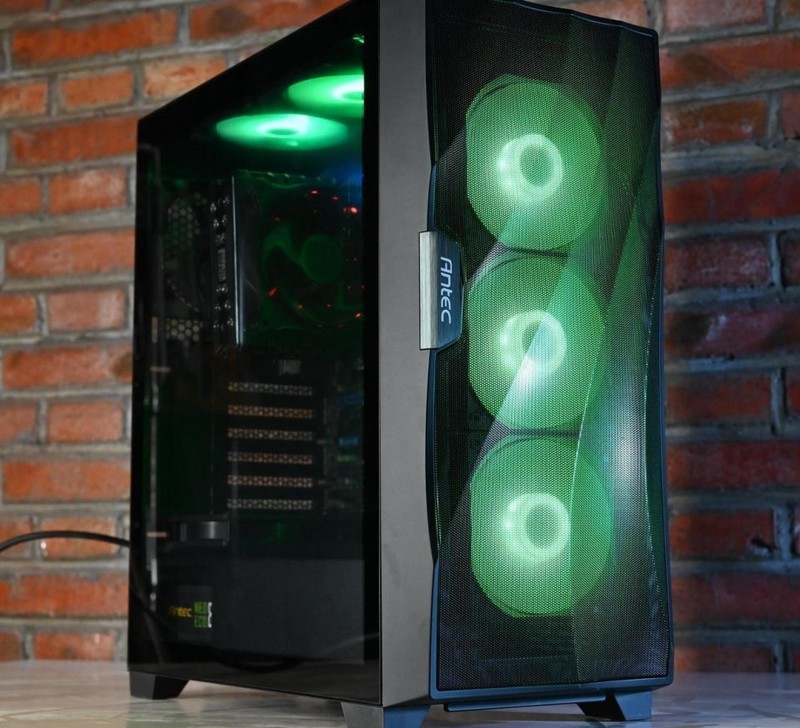 风道设计独特，外观简约时尚，安钛克DF 700 Flux机箱体验