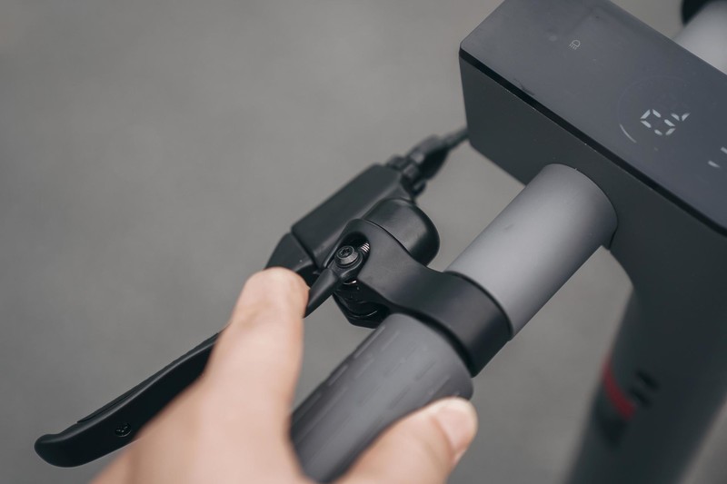 华为智选上架电动滑板车，上下班通勤它能靠得住吗？