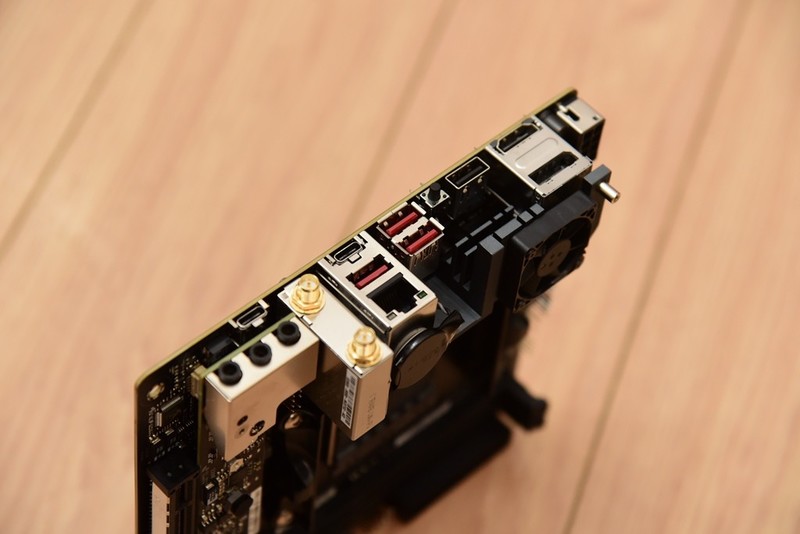 618装一台帅气的ITX主机！6.5L小钢炮打败全国98%电脑