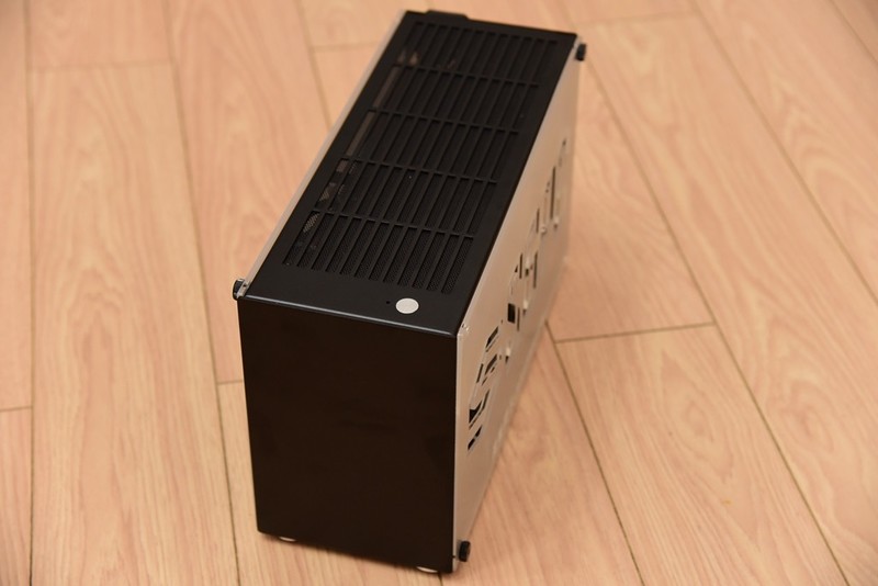 618装一台帅气的ITX主机！6.5L小钢炮打败全国98%电脑