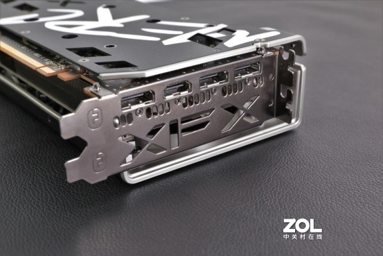 一脉相承的旗舰风：XFX讯景RX6700XT海外版评测