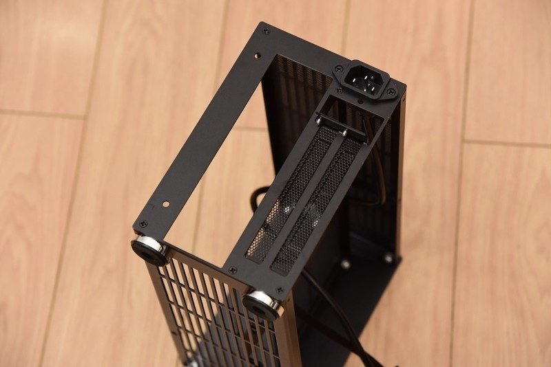 618装一台帅气的ITX主机！6.5L小钢炮打败全国98%电脑