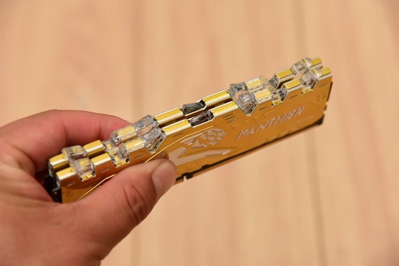 618装一台帅气的ITX主机！6.5L小钢炮打败全国98%电脑