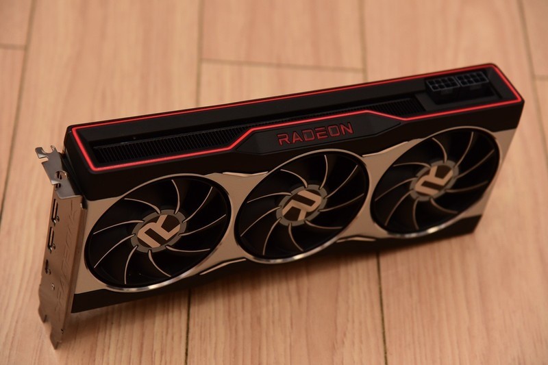 618装一台帅气的ITX主机！6.5L小钢炮打败全国98%电脑