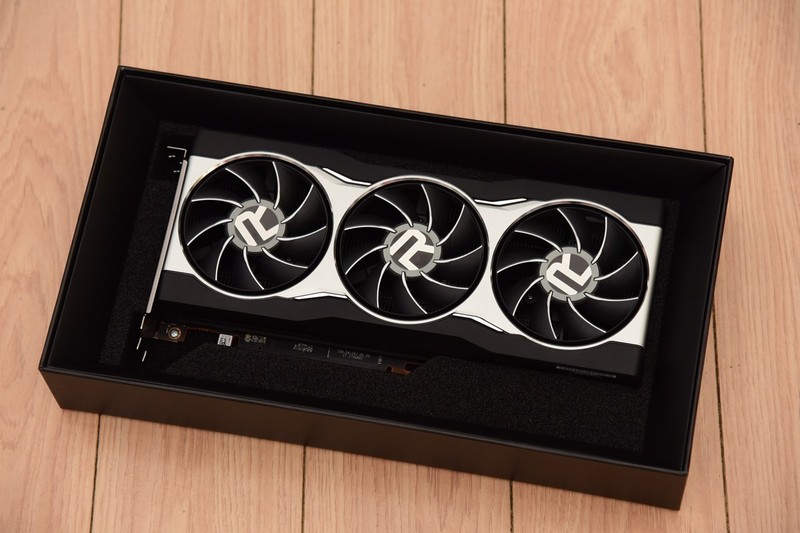 618装一台帅气的ITX主机！6.5L小钢炮打败全国98%电脑