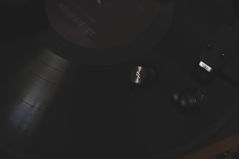 经典活塞豆再续前缘，推出真无线降噪版，万魔你也卷了！