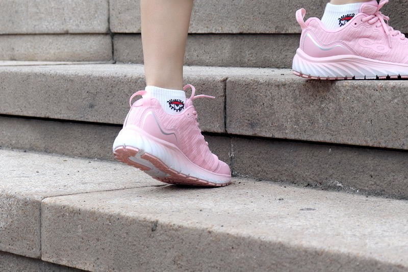 弹软透气，防滑增高，咕咚10K悦弹跑鞋体验