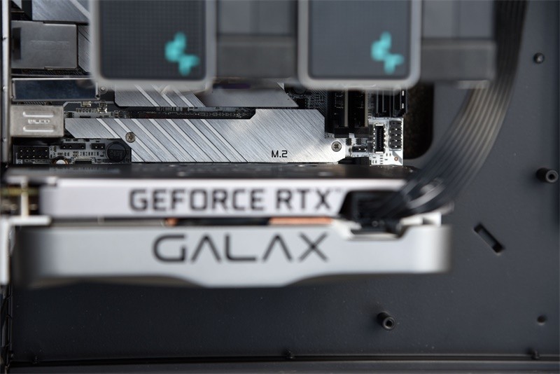 经典抽拉式机箱的延续---安钛克DARK CUBE机箱入手装机记